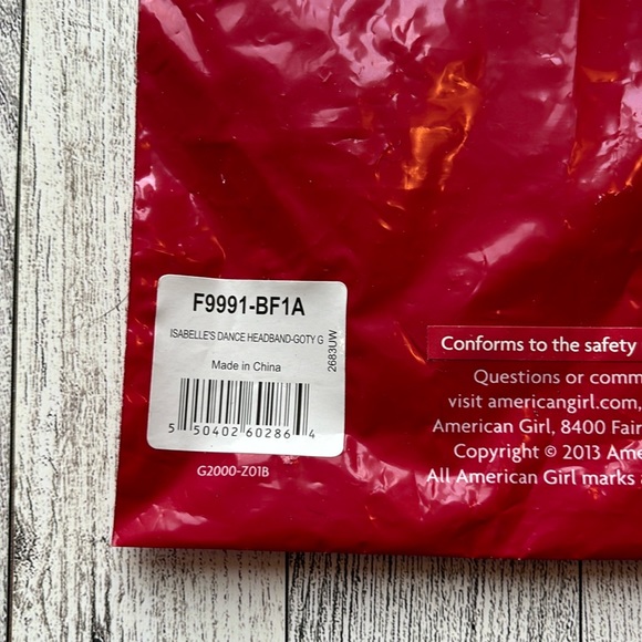 NEW American Girl ISABELLE Bundle Book, DVD, Doll Headband 2014 Girl of the Year - Picture 6 of 7